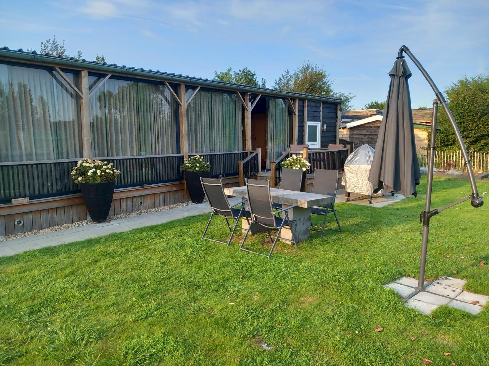 Hotel Glamping Aan De Thoolse Kust Poortvliet Exteriér fotografie